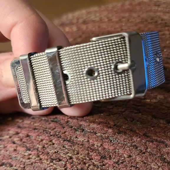 Vintage Silver Mesh Buckle Choker Necklace Perfect Condition. Waterproof - Picture 7 of 7